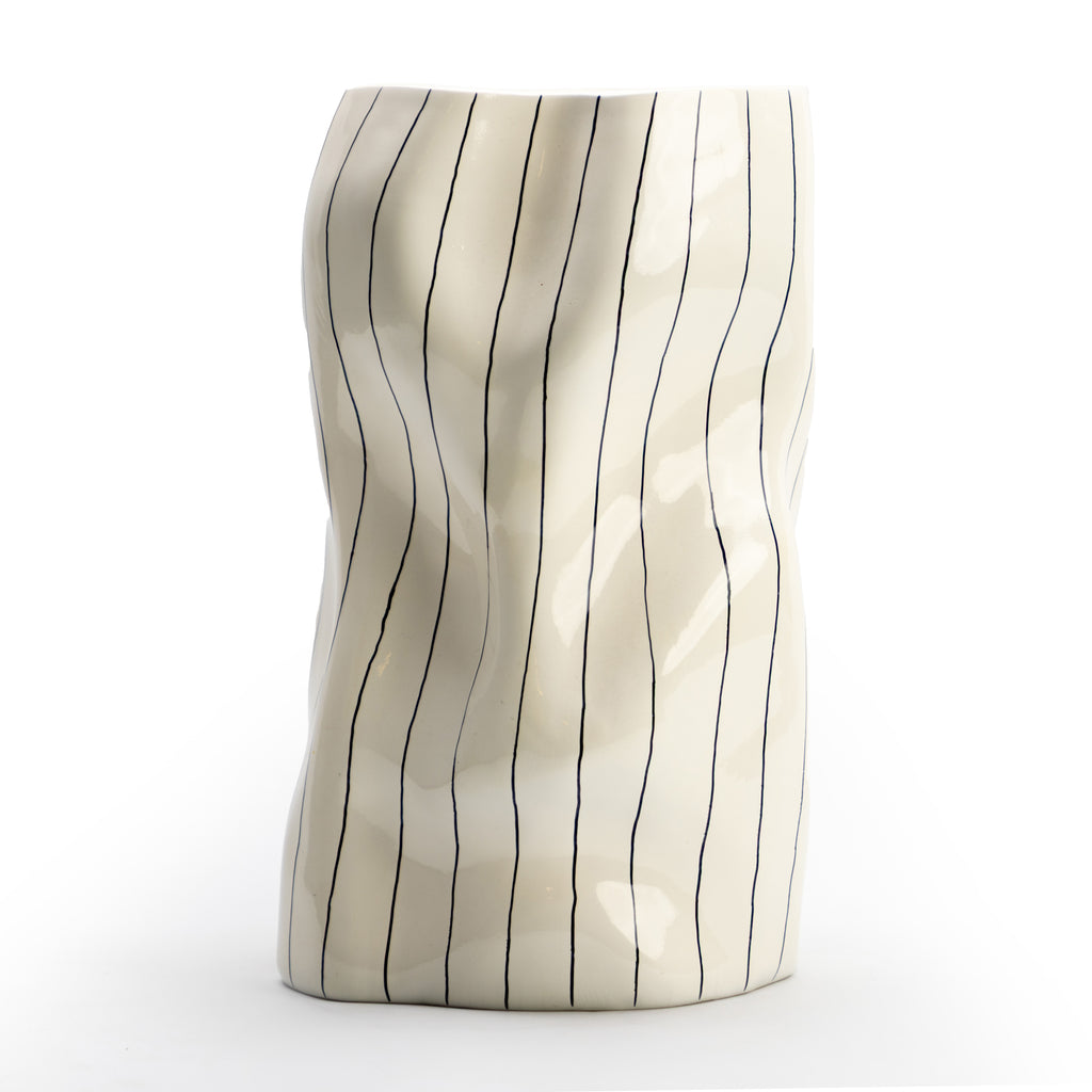 Liney Vase