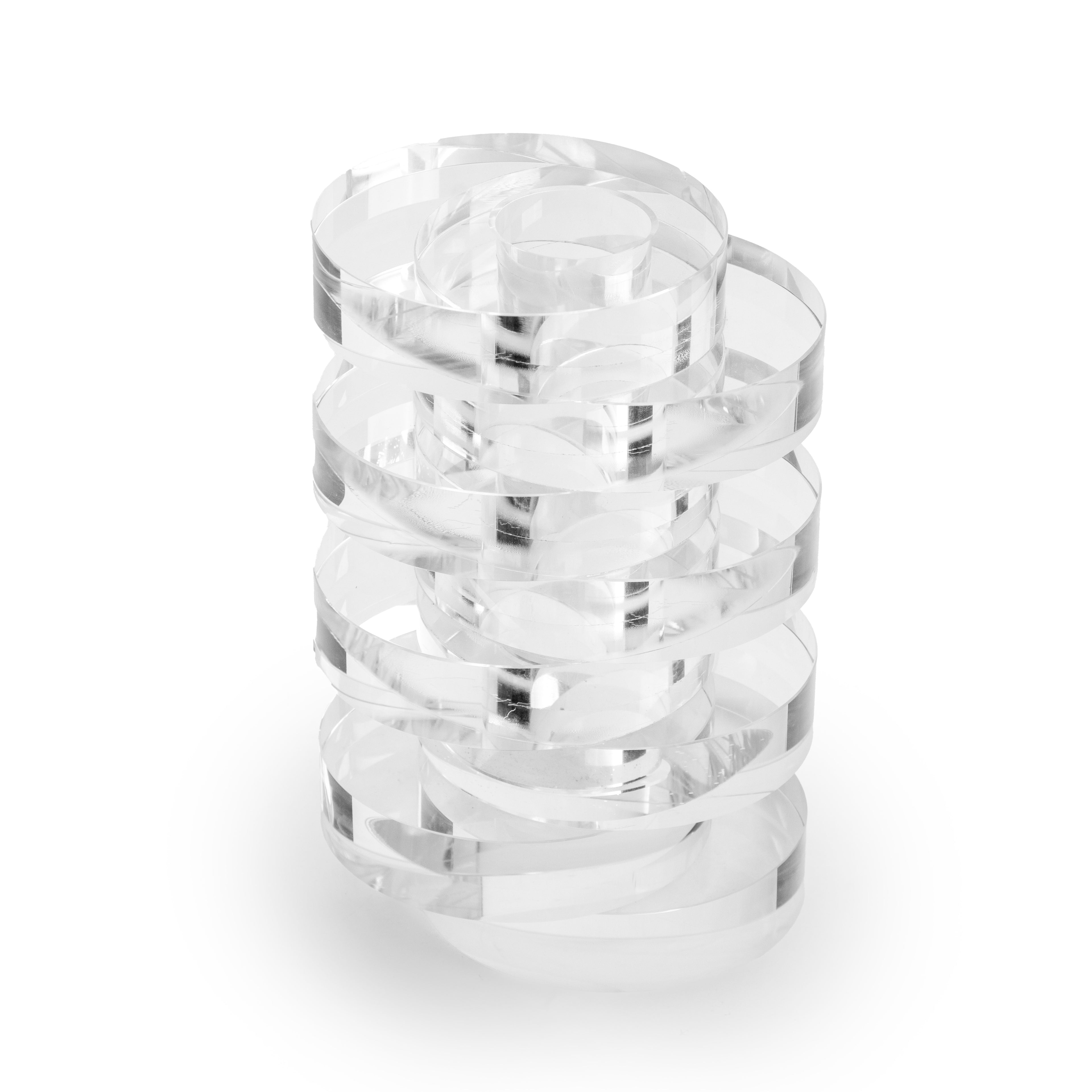 Ziczaz Candle Stand
